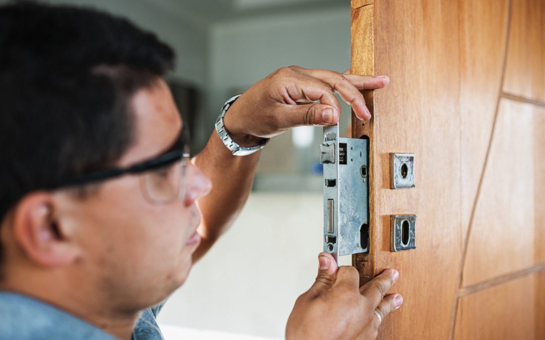 Mantenimiento de cerraduras y puertas de seguridad